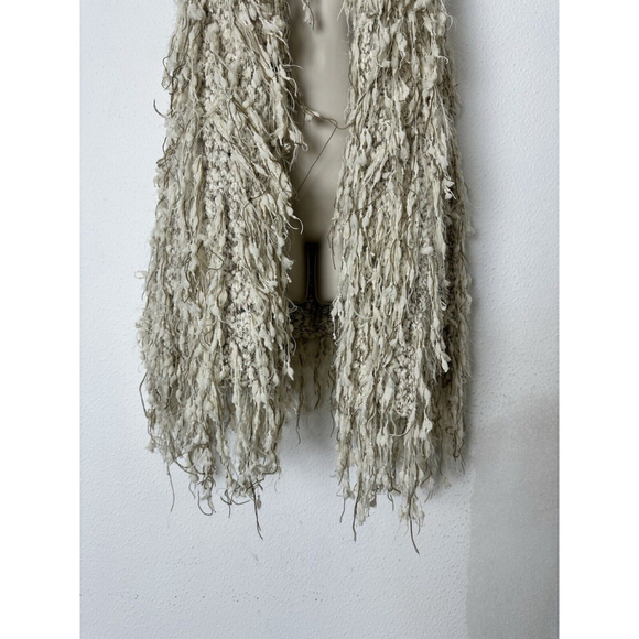 UMGEE Sleeveless Shaggy Vest M/L Boho Hippie Western Fringe Knit Beige Festival - Picture 7 of 9